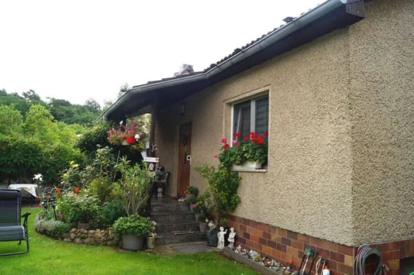 Immobilie in Langewahl - Individuelle Nutzungsperspektiven: Einfamilienhaus und Nebengelass mit großem Garten in Langewahl - Bild 2