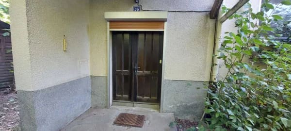 Immobilie in Leuchtenberg - Freistehendes Einfamilienhaus mit großem Grundstück und grün eingewachsen ohne Einsicht von Nachbarn in Döllnitz zu verkaufen. - Bild 2