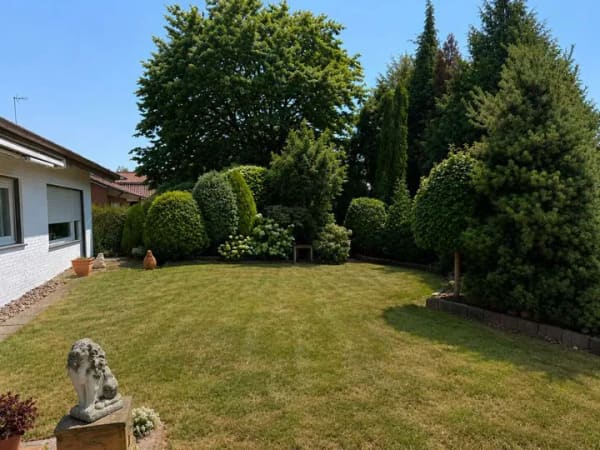 Immobilie in Warendorf - Großzügiger Eckbungalow mit vielseitigen Nutzungsmöglichkeiten - Bild 3