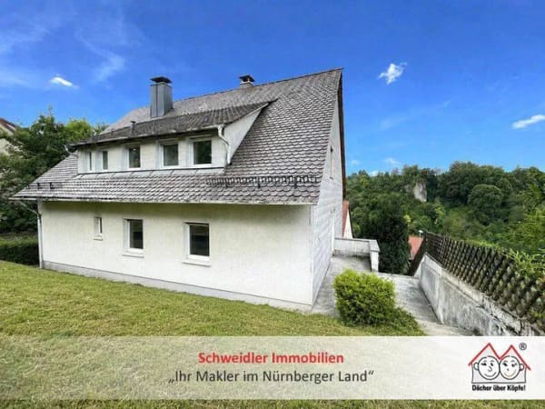 Immobilie in Hartenstein - 3 Wohnungen, 2 davon saniert & alle frei: Vielseitiges 3-Familienhaus in idyllischer Lage von Velden - Bild 0