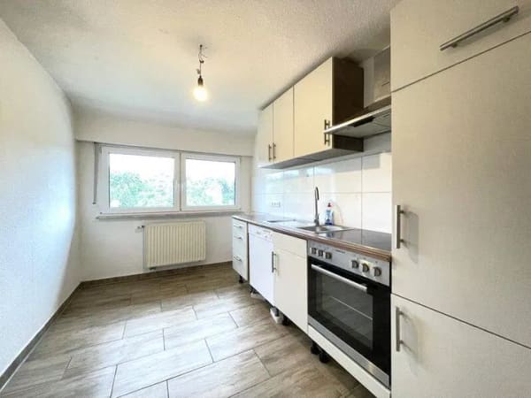 Immobilie in Hartenstein - 3 Wohnungen, 2 davon saniert & alle frei: Vielseitiges 3-Familienhaus in idyllischer Lage von Velden - Bild 2