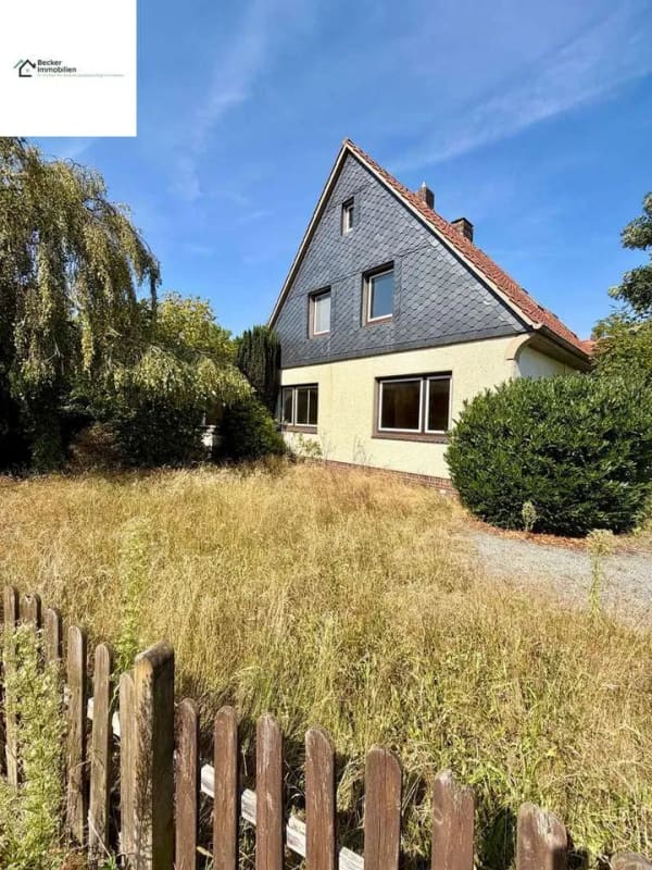 Immobilie in Jever - Einfamilienhaus mit Potenzial - Bild 0
