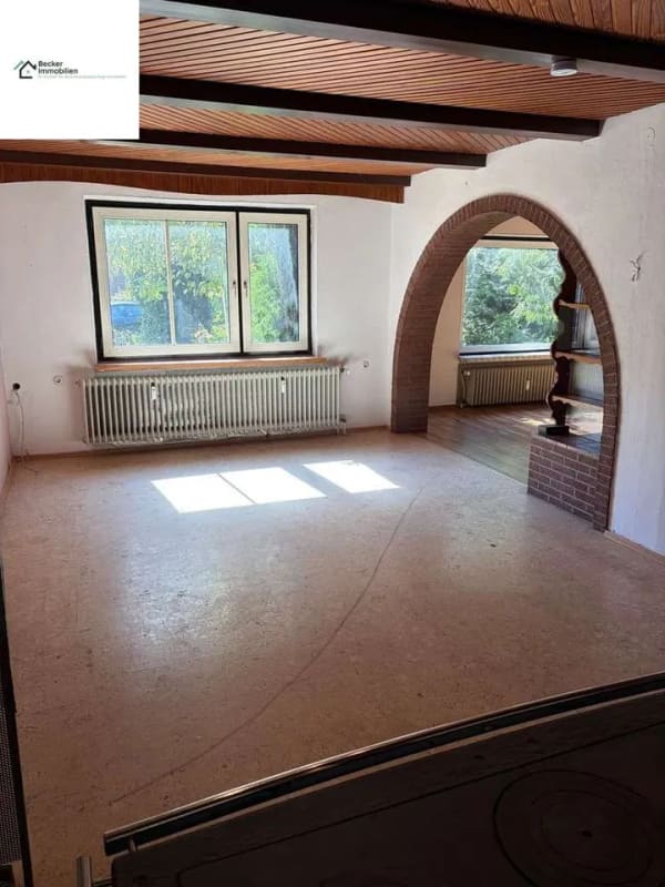 Immobilie in Jever - Einfamilienhaus mit Potenzial - Bild 2