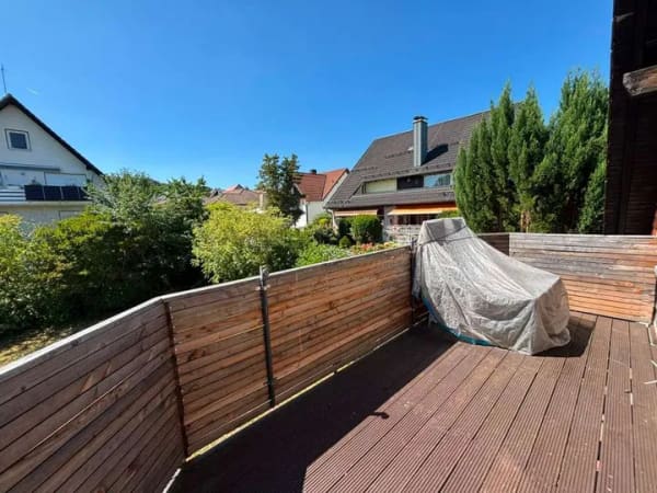 Immobilie in Forchheim - Großzügige 4-Zimmer-DG-Wohnung mit Westbalkon, Spitzboden und Gartenmitbenutzung in Forchheim - Bild 3