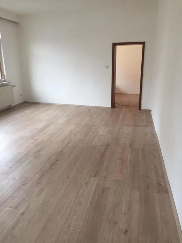 Immobilie in Werdau - Mehrfamilienhaus mit 5 vermieteten Wohnungen, ca. 410 m² +Gewerbe - Bild 0