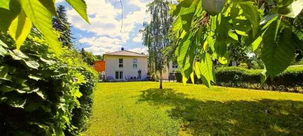 Immobilie in Rüdersdorf bei Berlin - Vermietetes Einfamilienhaus im italienischen Stil in ruhiger Wohnlage - Bild 2