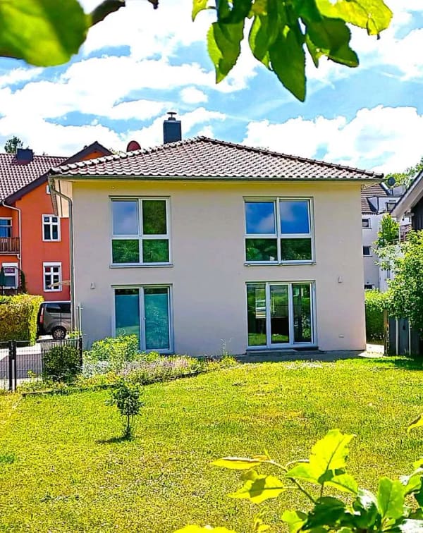 Immobilie in Rüdersdorf bei Berlin - Einfamilienhaus im italienischen Stil in ruhiger Wohnlage - Bild 0