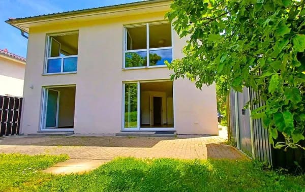 Immobilie in Rüdersdorf bei Berlin - Einfamilienhaus im italienischen Stil in ruhiger Wohnlage - Bild 1