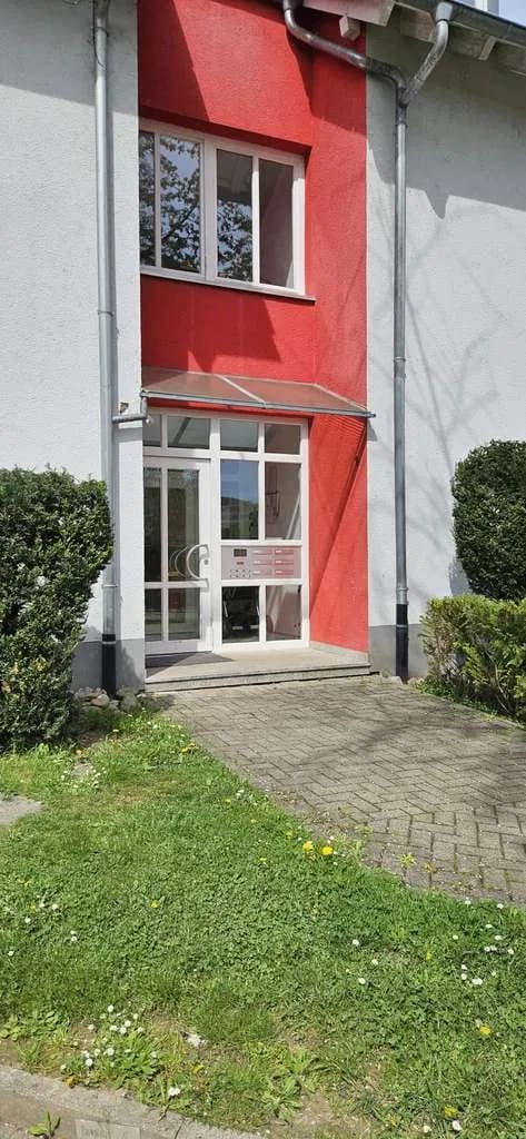 Immobilie in Schopfheim - Helle 2,5-Zimmer-Dachgeschosswohnung (80 m²) mit Loggia und TG-Stellplatz in Schopfheim- Fahrnau - Bild 0