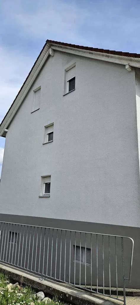 Immobilie in Schopfheim - Helle 2,5-Zimmer-Dachgeschosswohnung (80 m²) mit Loggia und TG-Stellplatz in Schopfheim- Fahrnau - Bild 4