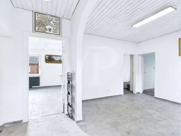 Immobilie in Moormerland - Attraktives Investment: Modernisiertes Einfamilienhaus mit 8,2% Rendite - Bild 1