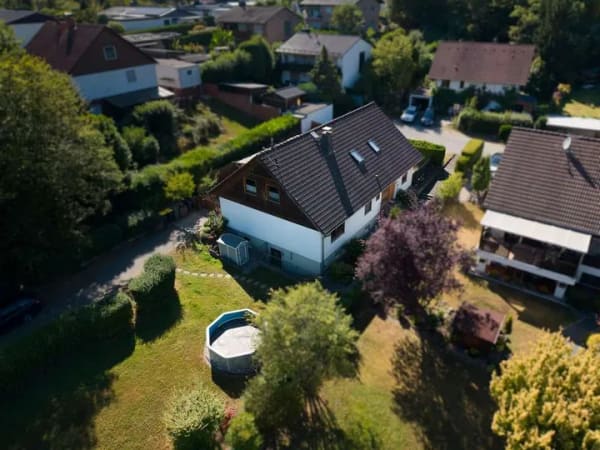Immobilie in Neunkirchen-Seelscheid - Terrassenwohnung mit viel Raum - Bild 0