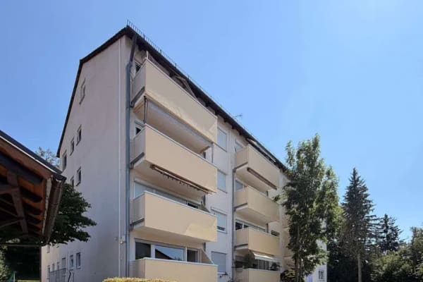 Immobilie in Glonn - Sofort bezugsfreie 3-Zimmer-Wohnung mit TG in Glonn - Bild 0