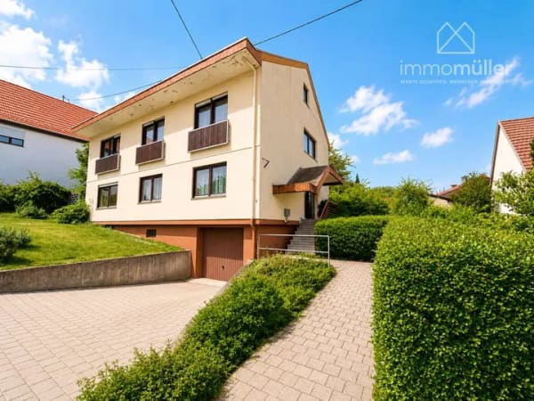 Immobilie in Kriegsfeld - Ein-/Zweifamilienhaus mit großem Grundstück und teilweisem Sanierungsbedarf in Kriegsfeld - Bild 1