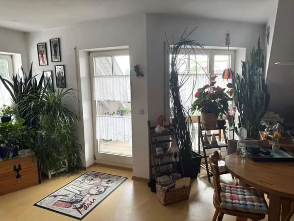 Immobilie in Mengen - Charmante 3,5-Zimmer-Maisonettewohnung mit Loggia und Balkon sowie Tiefgaragenstellplatz in Mengen - Bild 1