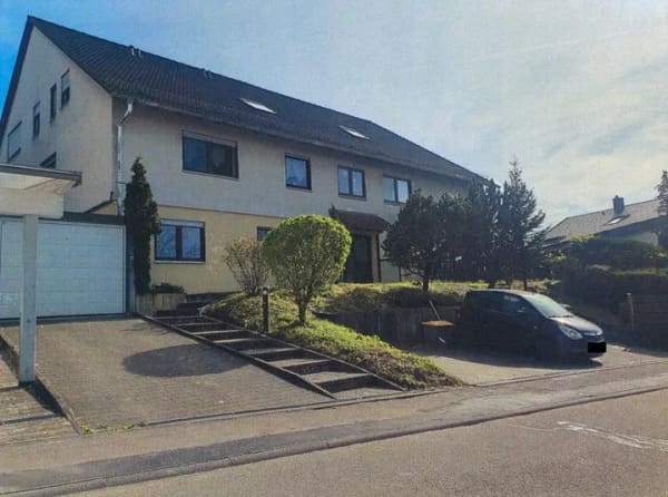 Immobilie in Öhringen - Kapitalanlage in Öhringen: vermietete 2-Zimmer-Wohnung mit Stellp - Bild 0