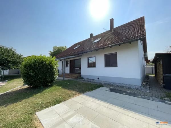 Immobilie in Welzheim - Schön geschnittene 4-Zimmer-Wohnung in ruhiger Lage - Bild 0
