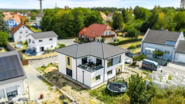 Immobilie in Grafenwöhr - Ein Zuhause voller Licht, Raum und Möglichkeiten für die ganze Familie - Bild 0