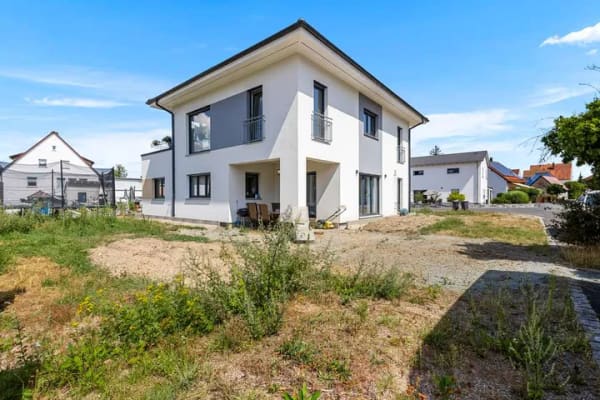 Immobilie in Grafenwöhr - Ein Zuhause voller Licht, Raum und Möglichkeiten für die ganze Familie - Bild 3