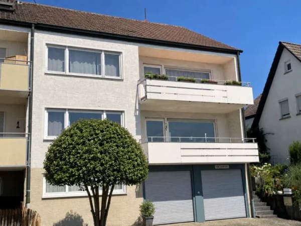 Immobilie in Köngen - Ideales Angebot! Stattliches Zweifamilienhaus in ruhiger sonniger Wohnlage! - Bild 0