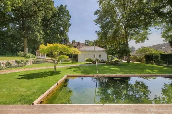 Immobilie in Münsing - Zeitlos elegante Villa mit Natur-Schwimmteich und prachtvollem Parkgarten in Ammerland - Bild 4