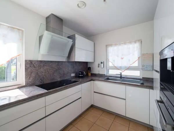 Immobilie in Petersdorf - Modernes Einfamilienhaus mit Garten, Garage und Carport in Petersdorf zu verkaufen! - Bild 4