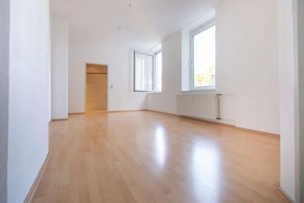 Immobilie in Aachen - Attraktive 1-Zimmer-Wohnung in zentraler Aachener Wohnlage – vollständig renoviert - Bild 2