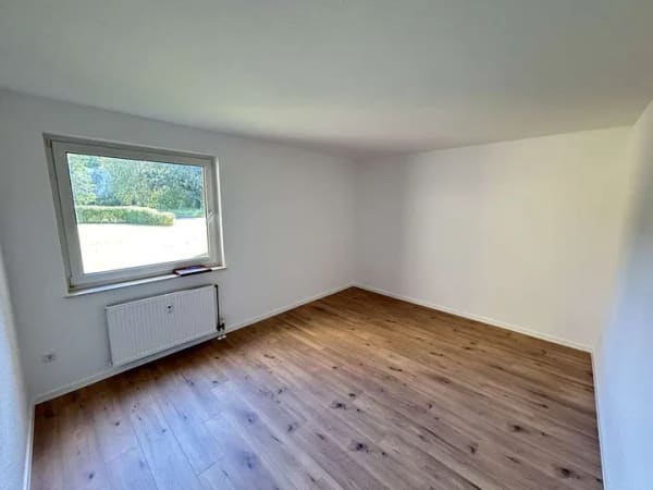Immobilie in Marsberg - Renovierte 2-Zimmer-Eigentumswohnung mit Balkon in ruhiger und zentraler Lage in Marsberg - Bild 3