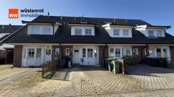 Immobilie in Sanitz - WOW ! Raumwunder - Eigentum statt Miete - RMH kurz vor den Toren Rostocks sucht SIE - Bild 0