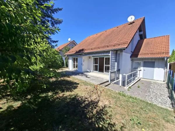 Immobilie in Syrgenstein - Familienglück mit Charme - Gepflegtes Einfamilienhaus mit großzügigem Garten und Garage - Bild 4