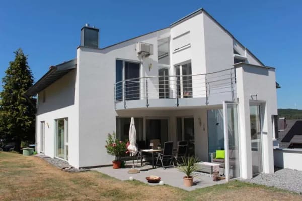 Immobilie in Böhmenkirch - Modernes Einfamilienhaus mit Einliegerwohnung und Doppelgarage - Bild 0