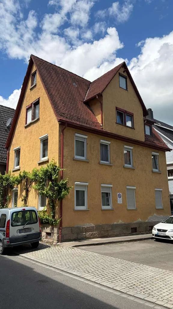 Immobilie in Rottenburg am Neckar - Innenstadt - Wohnhaus mit vielen Zimmern  - Bild 1