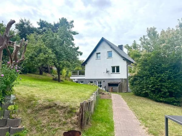 Immobilie in Bergen auf Rügen - Zwei Wohnhäuser auf großzügigem Grundstück – naturnah vor den Toren Bergens - Bild 4