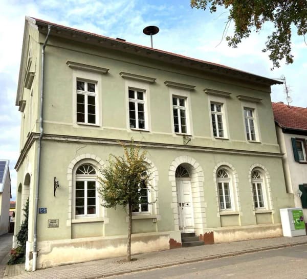 Immobilie in Dittelsheim-Heßloch - Wohnen und Arbeiten im historischen Schulhaus - Bild 0