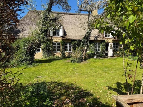 Immobilie in Winnert -  Liebevoll und top saniertes Reetdachhaus mit Bauerngarten - Bei Husum-Nordsee - Bild 0