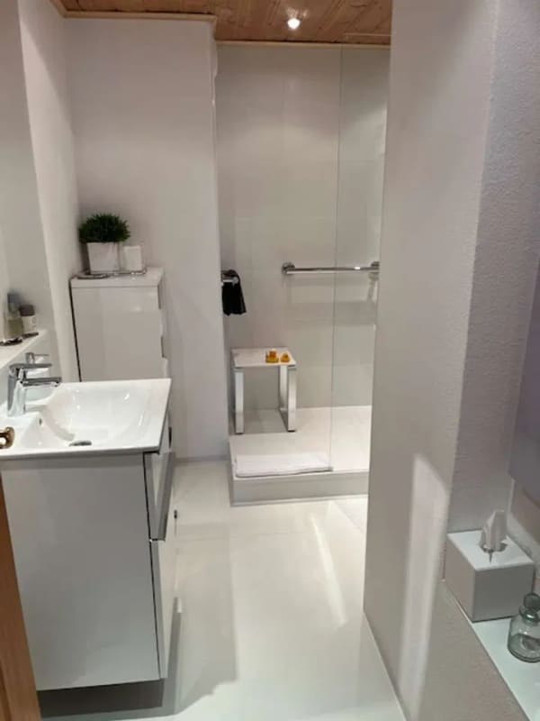 Immobilie in Reit im Winkl - ZAUBERHAFTE, SONNIGE, RENOVIERTE 3-ZIMMER-WOHNUNG MIT BERGBLICK - Bild 3