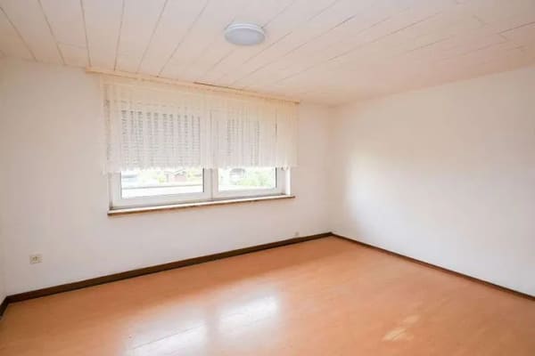 Immobilie in Melle - Melle–Wiehengeb: Sanierungsbedürftiges Einfamilienhaus mit viel Potenzial! - Bild 0