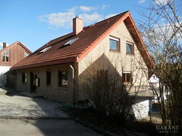 Immobilie in Untermünkheim - TOPP - 3,5 Zimmer-Wohnung mit Gartennutzung in verkehrsgünstiger Lage - Bild 0