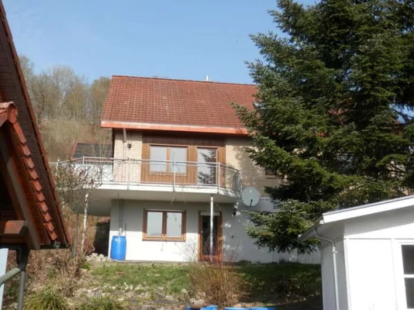 Immobilie in Untermünkheim - TOPP - 3,5 Zimmer-Wohnung mit Gartennutzung in verkehrsgünstiger Lage - Bild 1