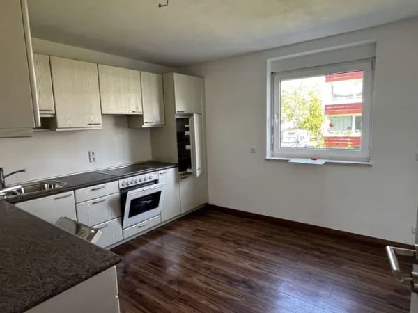 Immobilie in Wiggensbach - Attraktive 4-Zimmer-Wohnung mit drei Südbalkonen und Blick ins Grüne in Wiggensbach - Bild 4