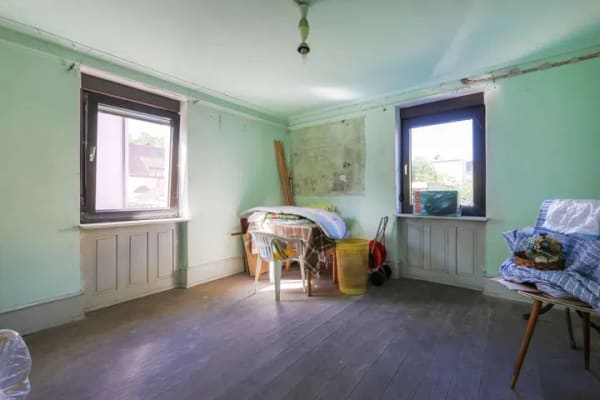 Immobilie in Kämpfelbach - Zweifamilienhaus mit Garten und Süd-Balkon – sanierungsbedürftig mit Potenzial! - Bild 3