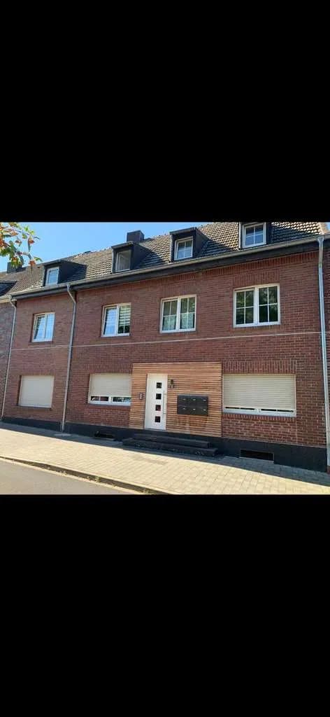 Immobilie in Geilenkirchen - 6 Familienhaus als Kapitalanlage zu verkaufen - Bild 1