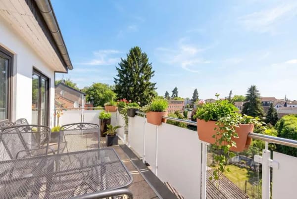 Immobilie in Frechen - Flexibel nutzbares Haus: Mehrgenerationenwohnen, Wohnen & Arbeiten oder Wohnen & Vermieten - Bild 2