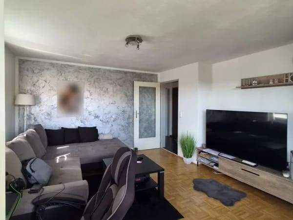 Immobilie in Dinkelsbühl - Vermietete 3-Zimmer-Wohnung mit Südbalkon und attraktivem Renditepotenzial - Bild 2