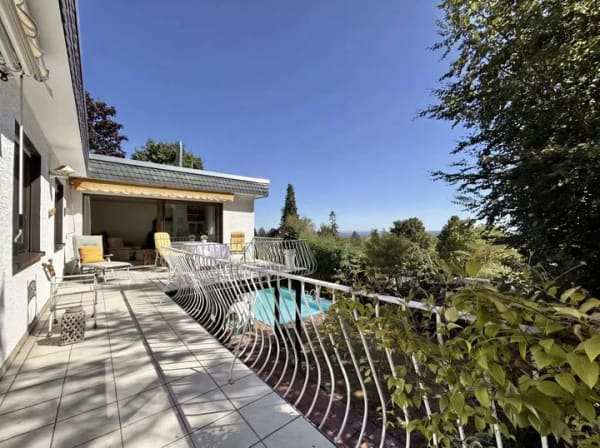 Immobilie in Schlangenbad - PURE LEBENSQUALITÄT AM WALDRAND VON GEORGENBORN! GROSSES FAMILIENDOMIZIL MIT POOL - Bild 4