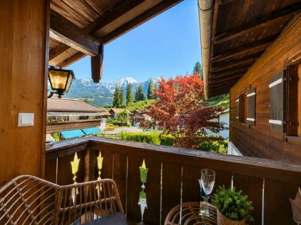 Immobilie in Schönau am Königssee - Charmante möblierte Dachgeschosswohnung mit besonderem Flair - Bild 1