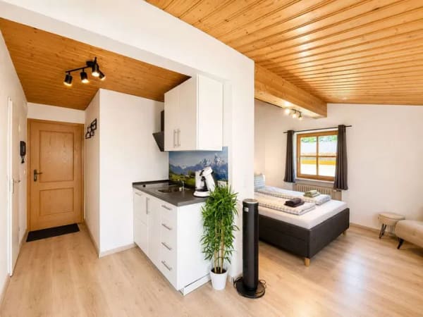 Immobilie in Schönau am Königssee - Charmante möblierte Dachgeschosswohnung mit besonderem Flair - Bild 2