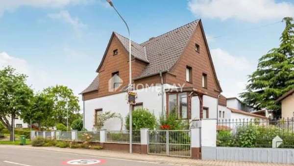 Immobilie in Rohrbach - Traumhaftes Einfamilienhaus mit Einliegerwohnung und großem Grundstück in idyllischer Lage - Bild 0