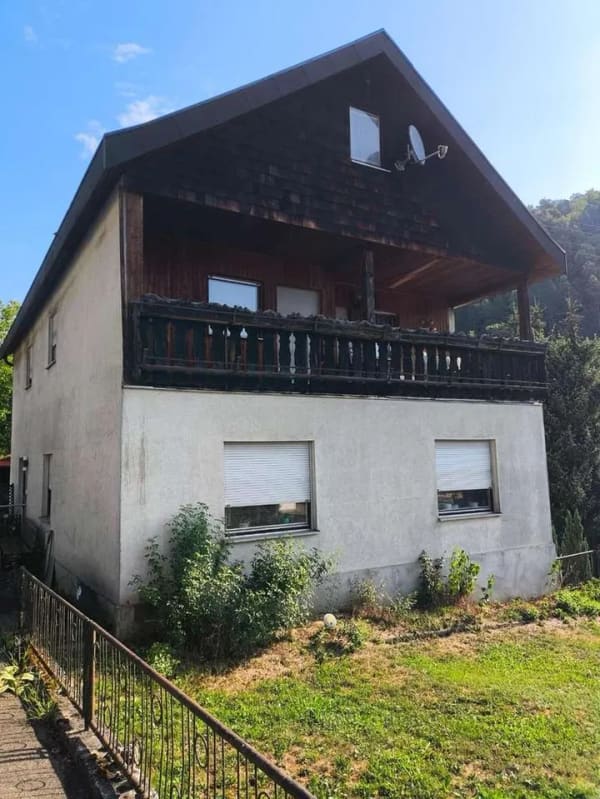 Immobilie in Horb am Neckar - Vielseitiges Modernisierungsprojekt mit Gewölbekeller, Garage & Kamin-Optionen in naturnaher Lage - Bild 1