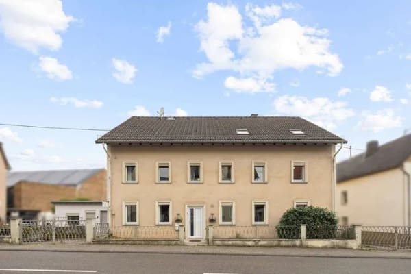 Immobilie in Birlenbach - Charmantes Wohnhaus mit großem Grundstück und vielseitigem Entwicklungspotenzial in Birlenbach - Bild 0